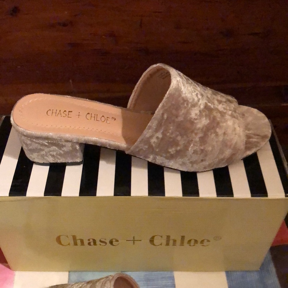 Crushed velvet open toe slide by Chase and Chloe